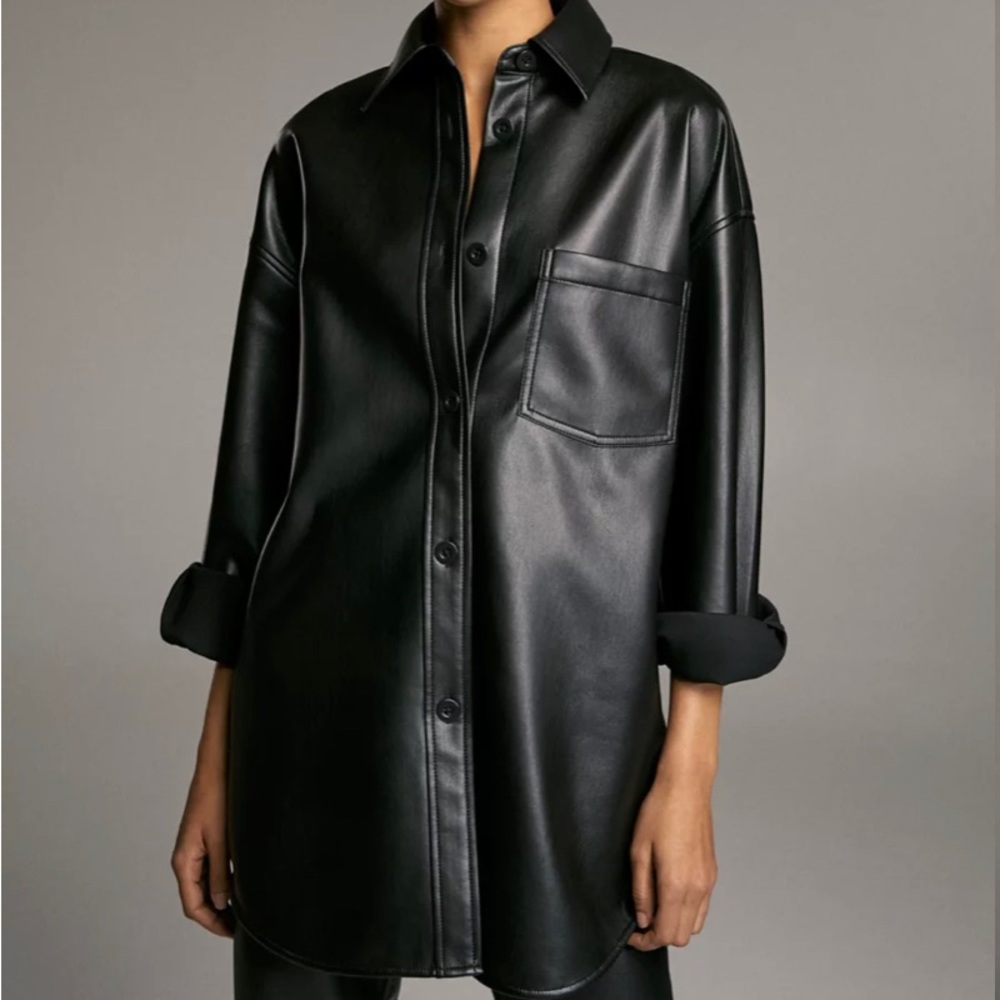 Aritzia Babaton Pelli Blouse